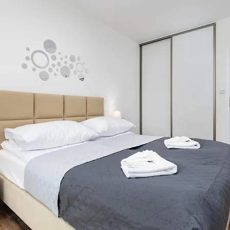Jantar Apartamenty- Wyspa Solna شقة