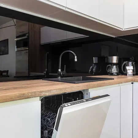 Jantar Apartamenty- Wyspa Solna شقة *